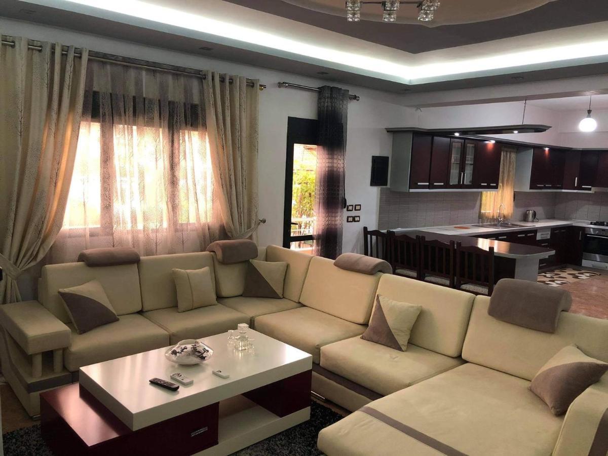 The Olive View Apartment By Ceni, Елбасан Екстериор снимка